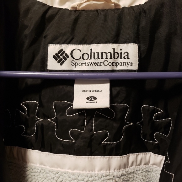 Columbia Women's Winter Jacket XL blk - Picture 3 of 15
